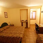 Europa Hotel 2*