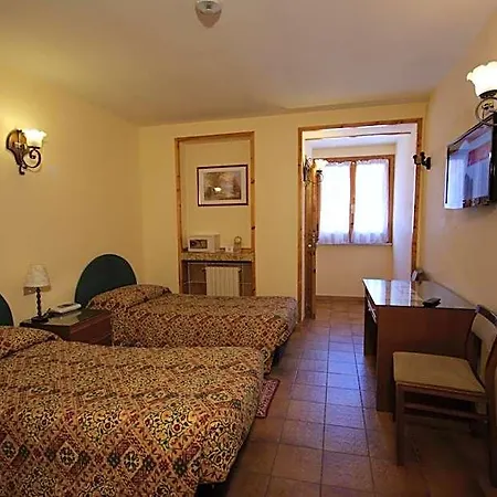 Europa Hotel 2*